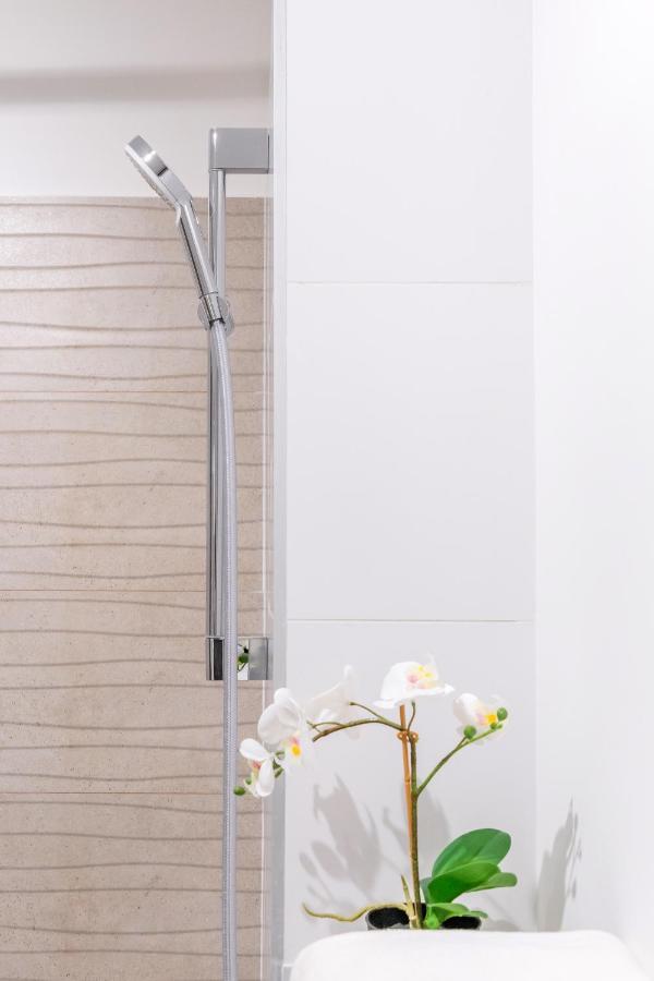 Atlas Unirii: Upscale Flats In The Heart Of Bucharest! Exteriér fotografie